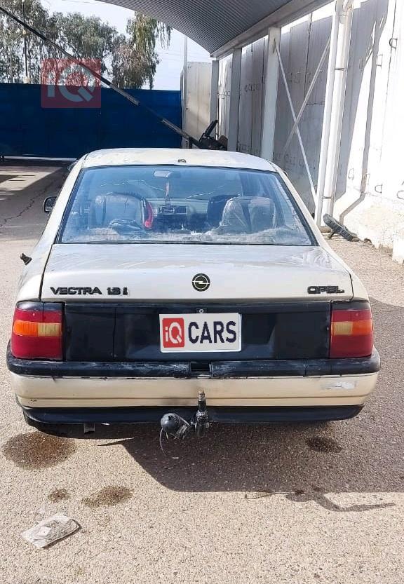 اوبل فيكترا